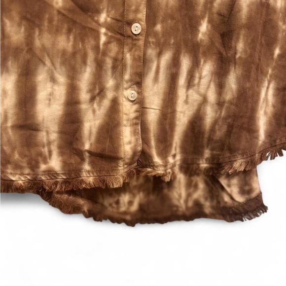 Velvet Heart Janice Brown Tie-Dye Button-Down Shirt - Picture 4 of 7